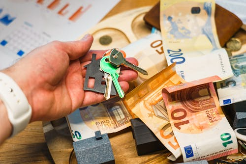 How Long Does It Really Take to Close a Cash Sale in Texas?