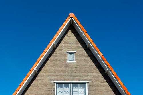 Why a New Roof Does Not Always Guarantee a Higher Home Offer