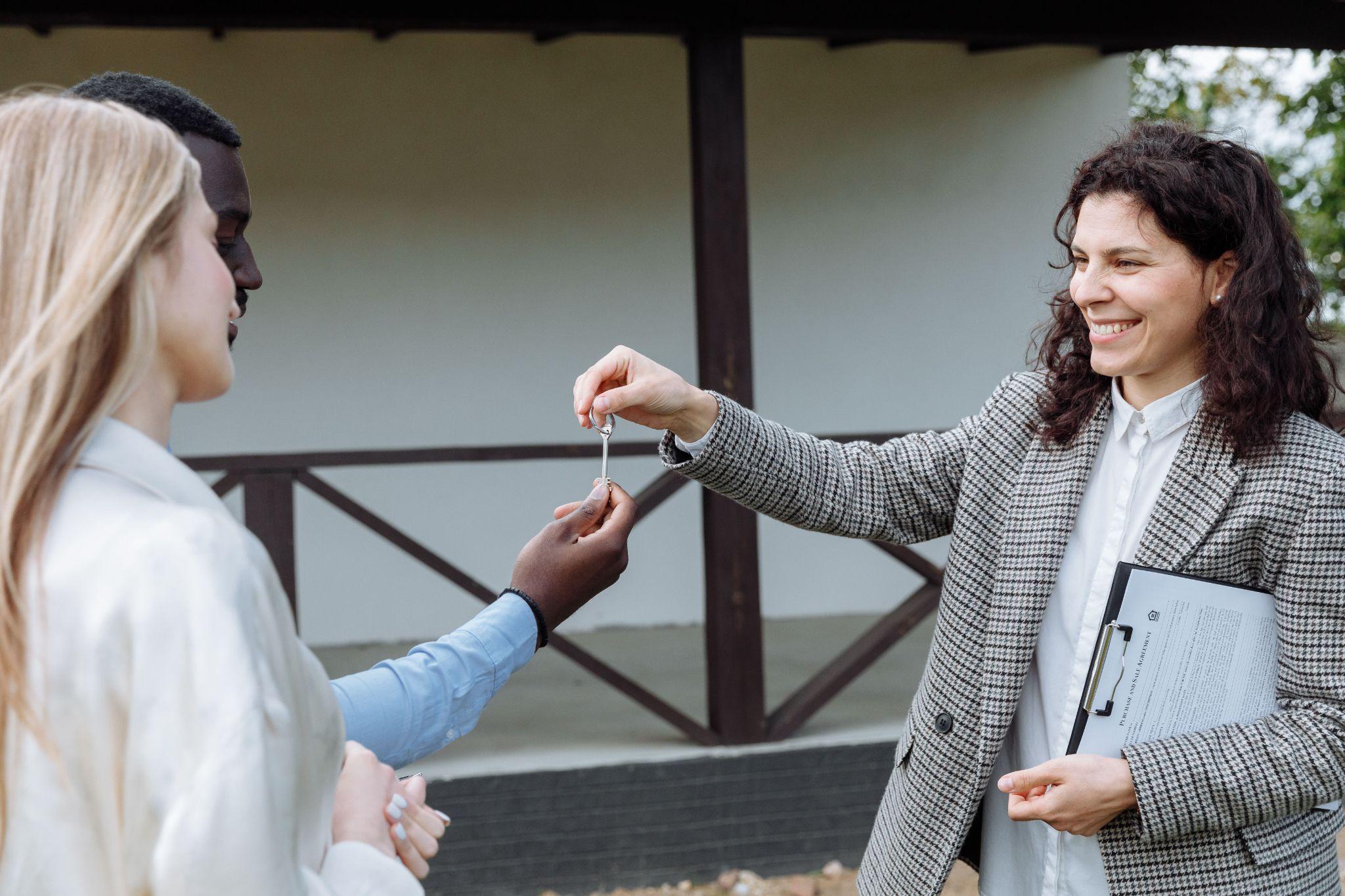 What Closing Costs Disappear When You Sell to a Cash Buyer in Minneapolis